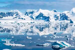 Perda de gelo equivalente a 10 cidades como Los Angeles na Antártica em 30 anos sinaliza riscos oceânicos