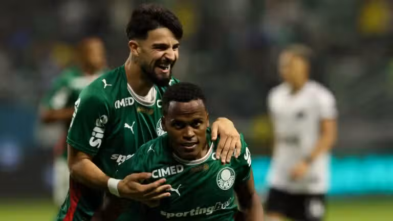 Arias e Flaco Loópez