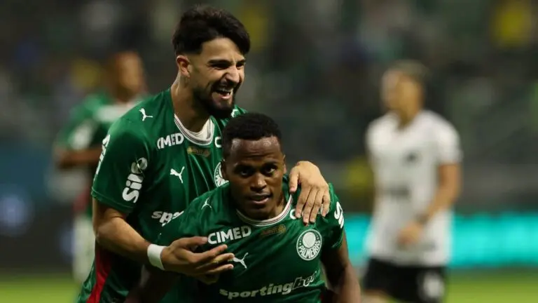 Arias e Flaco Loópez