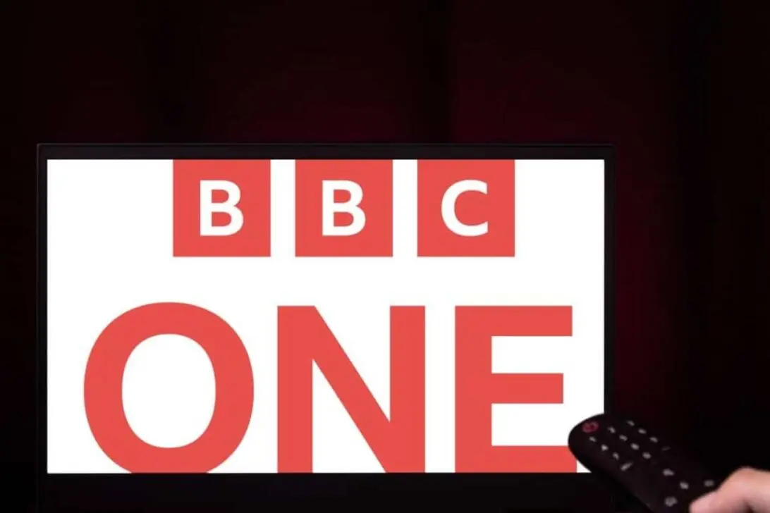 A BBC megerősítette a „The Traitors és a „Celebrity Traitors megújítását 2030-ig, rekord sikerrel az iPlayeren