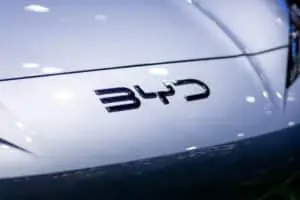 Produção de 100 mil veículos elétricos na fábrica da BYD em Camaçari impulsiona emprego local