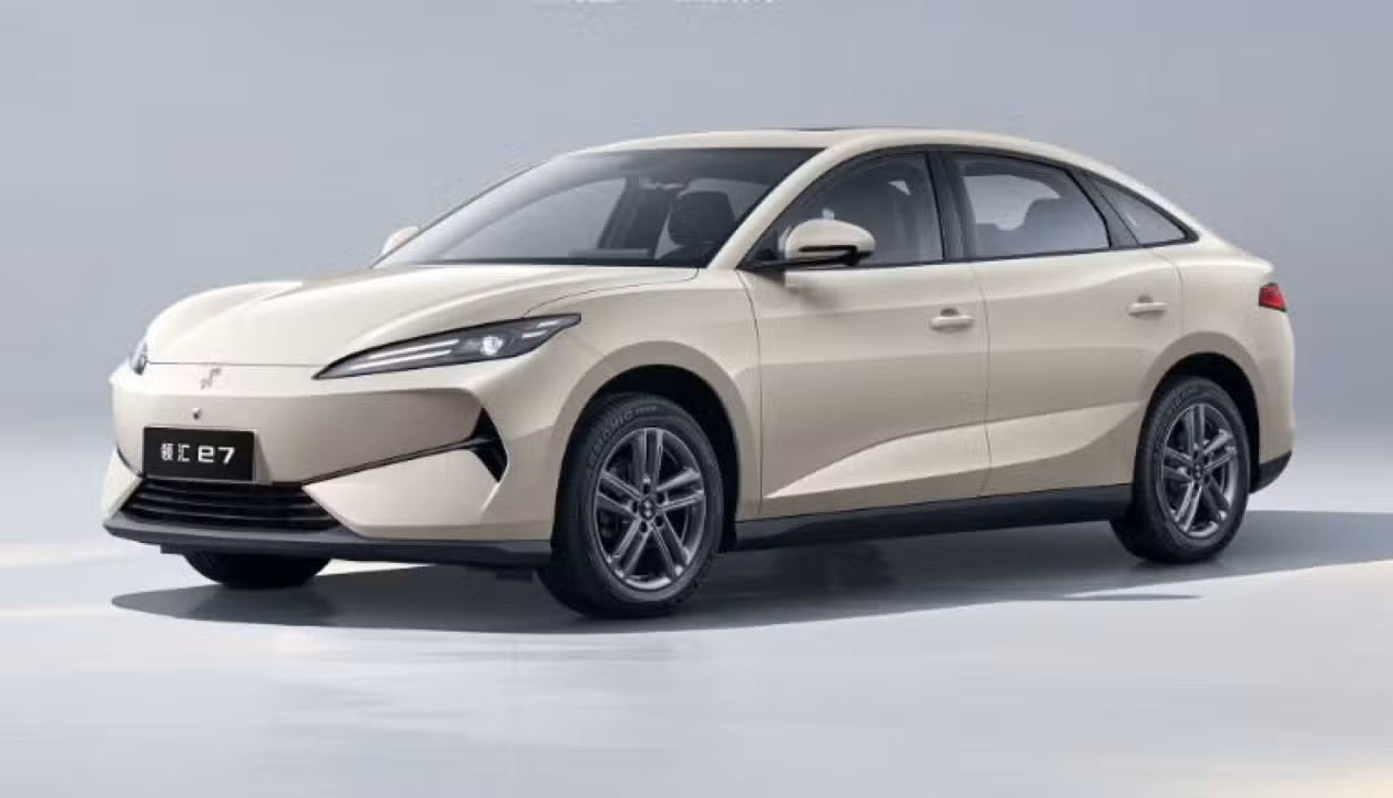 Byd Linghui e7