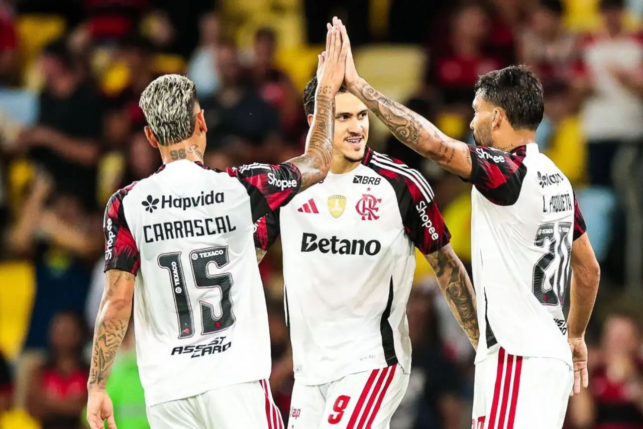 Carrascal, Pedro e Paquetá