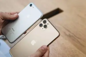 Индийците удължават използването на смартфони средно до четири години