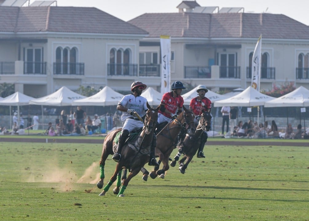 Corrida de cavalos em Dubai