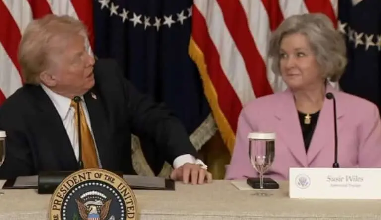 Donald Trump e Susie Wiles