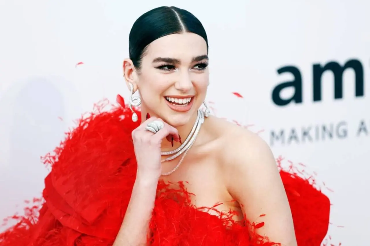 Dua Lipa