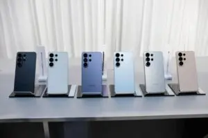 Galaxy S27 Proに関する噂はプライバシーを重視したスクリーンとよりコンパクトなデザインを示唆している