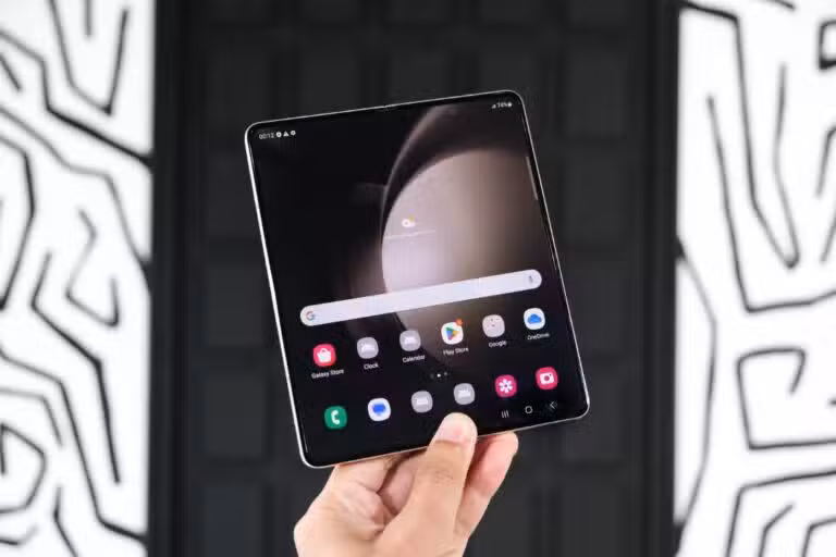 Galaxy Z Fold 8 Wide