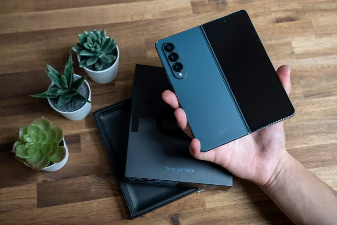 Galaxy Z Fold 8