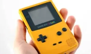 Peminat menyelamatkan NES klasik Friday the 13th dengan pembuatan semula yang dipertingkatkan untuk Game Boy Color