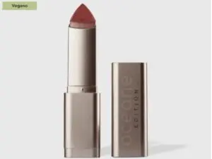 Teste revela Glow Blush Stick da Océane com textura cremosa e efeito iluminador leve