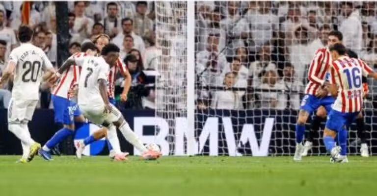 Gol de Vini Jr