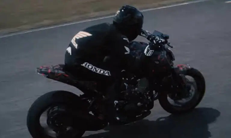 Honda V3R 900
