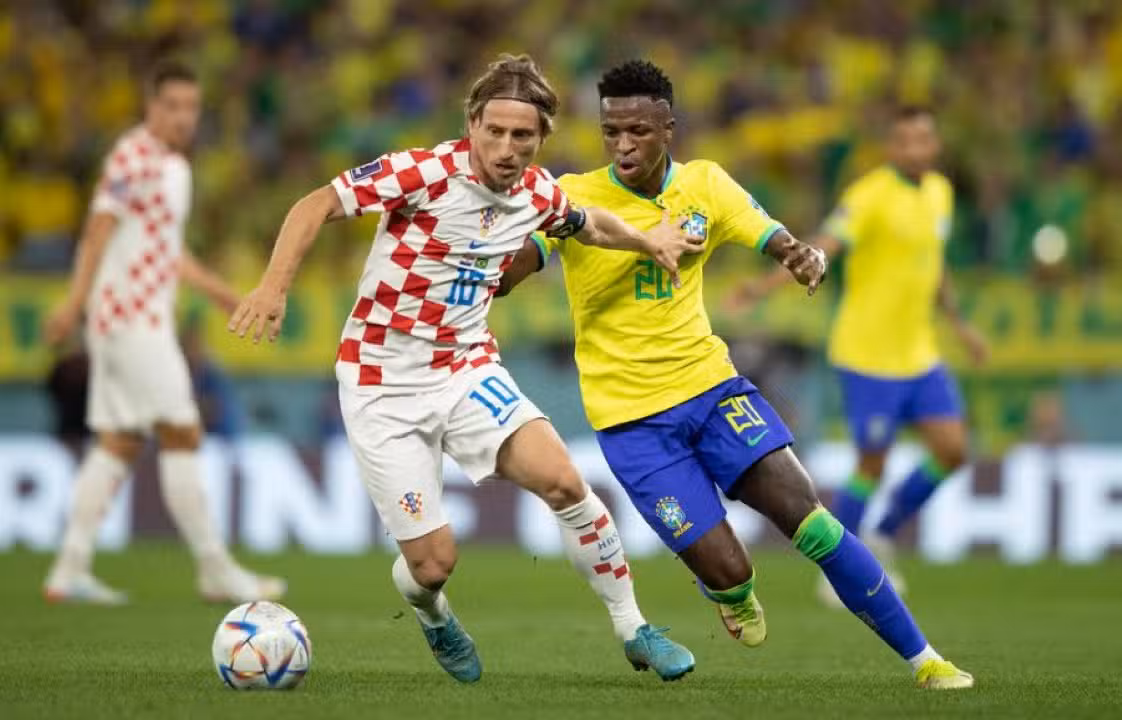 Luka Modrić e Vinicius Jr.