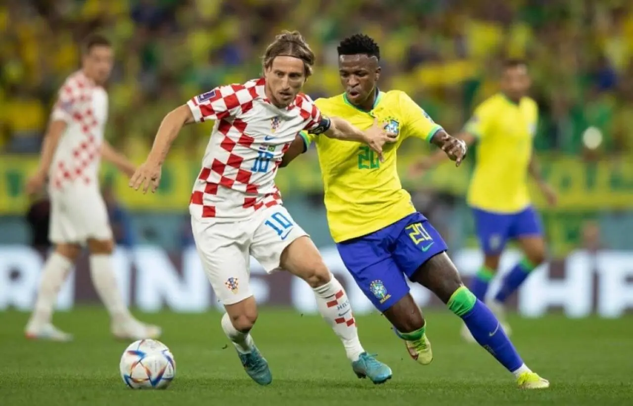 Luka Modrić e Vinicius Jr.