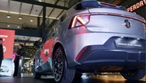 Der Autohersteller MG Motor kündigt den MG4 Urban Electric Hatch in Brasilien an, der 2026 gegen BYD Dolphin antritt