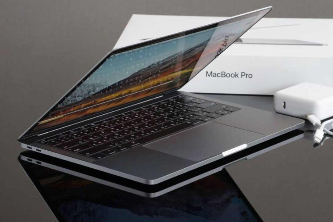 MacBook