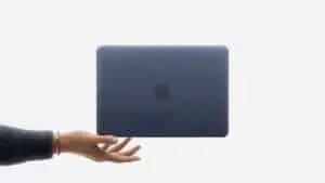 Donanım uzmanı, mikro lehimleme tekniğini kullanarak MacBook Neo belleğini 1 TB’a genişletiyor