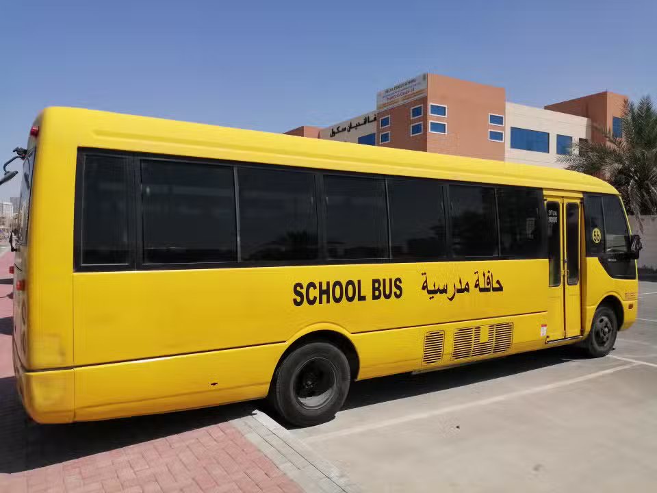 Ônibus escolar dos Emirados Árabes Unidos