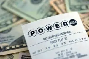 Um bilhete da Powerball vendido em Illinois fatura prêmio de US$ 1,04 bilhão acertando o Jackpot