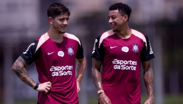 Rodrigo Garrro e Jesse Lingard