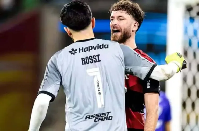 Rossi e Léo Pereira