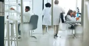 과학자, 외계 기술 연구 자금 지원을 조만장자에게 호소