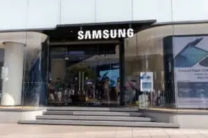 Galaxy S27 Proに関する噂は、コンパクトなフォーマットに巨大なバッテリーと高度なカメラを搭載していることを示唆しています