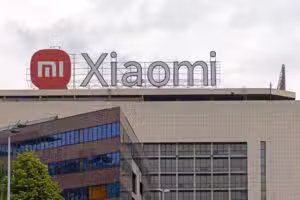 Xiaomi klargjør Smart Band 10 Pro med forstørret skjerm og keramisk kropp