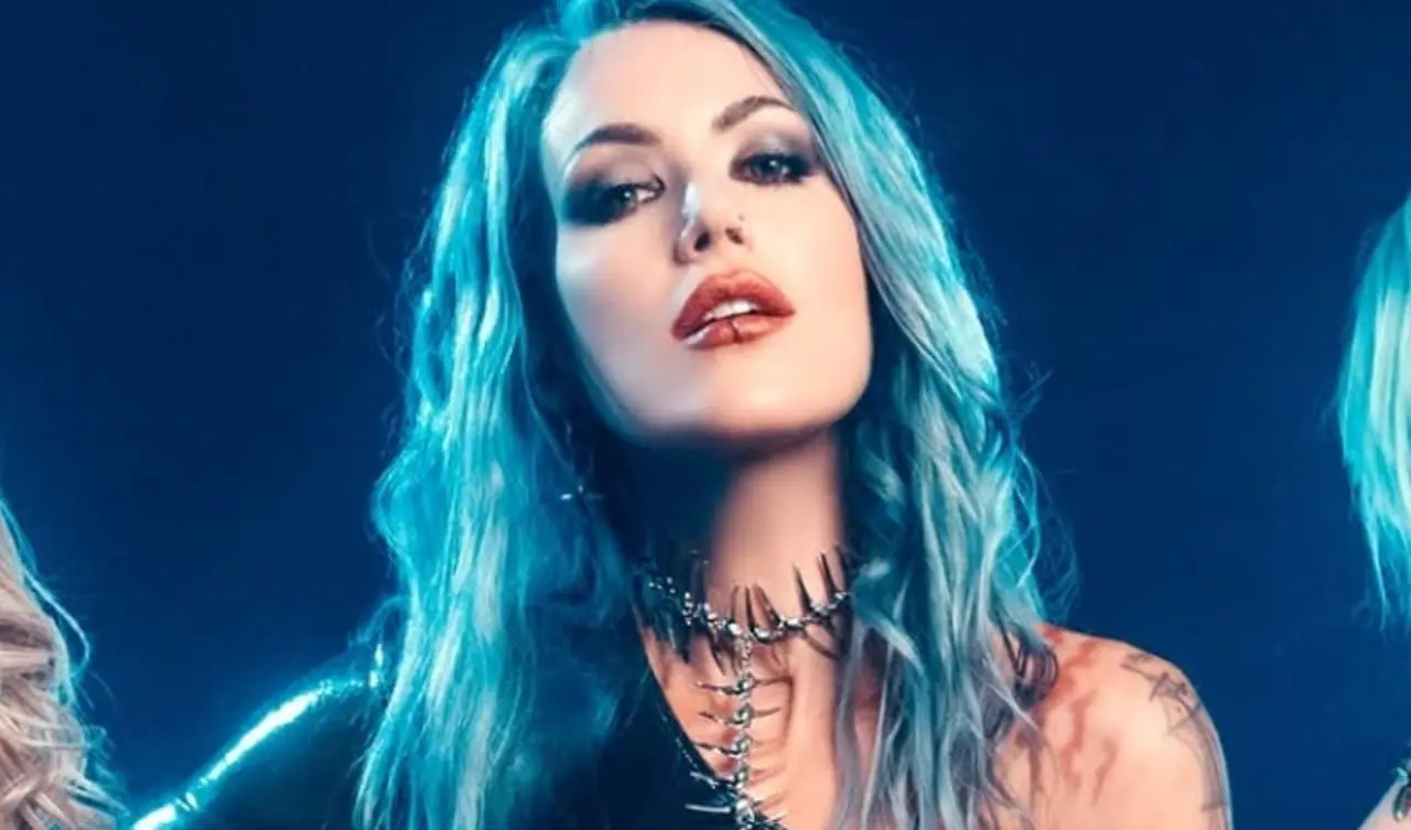 Alissa White-Gluz - @alissawhitegluz