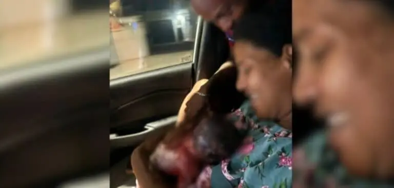 bebê nasce em carro de motorista - Internet