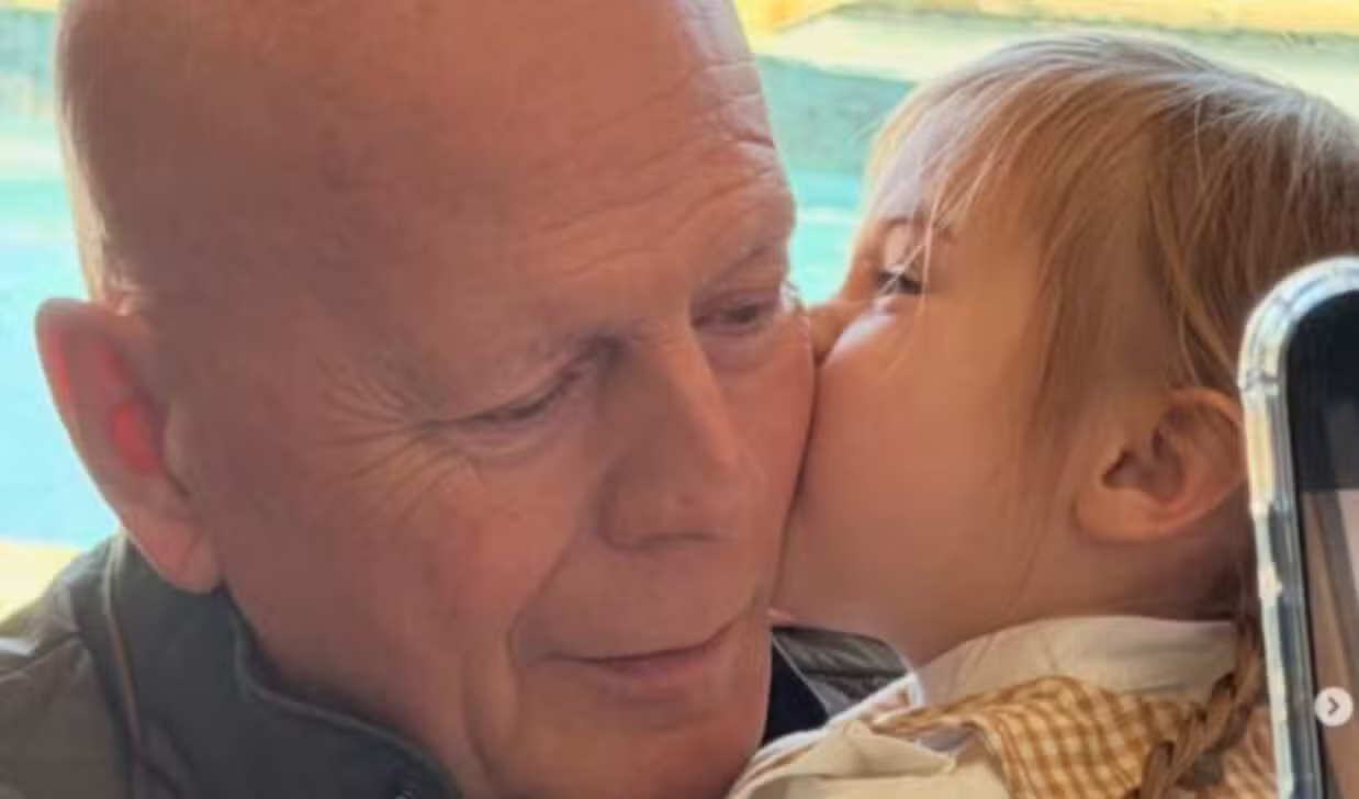 Bruce Willis- - @demimoore