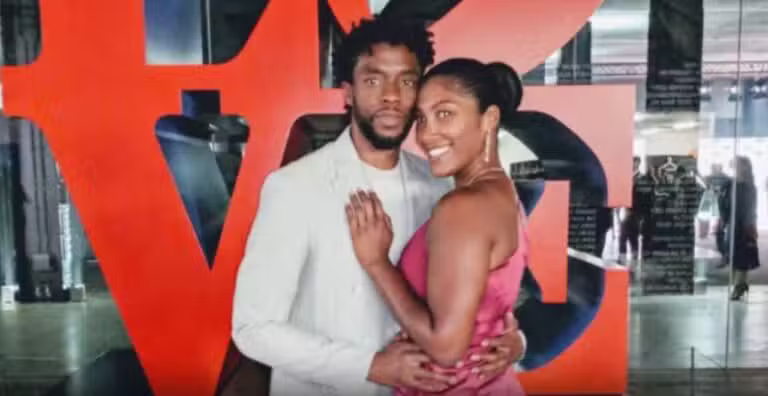 Chadwick Boseman e sua esposa, Simone Ledward Boseman - Pessoal