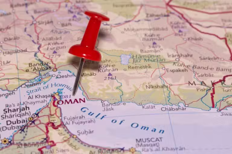 estreito de ormuz