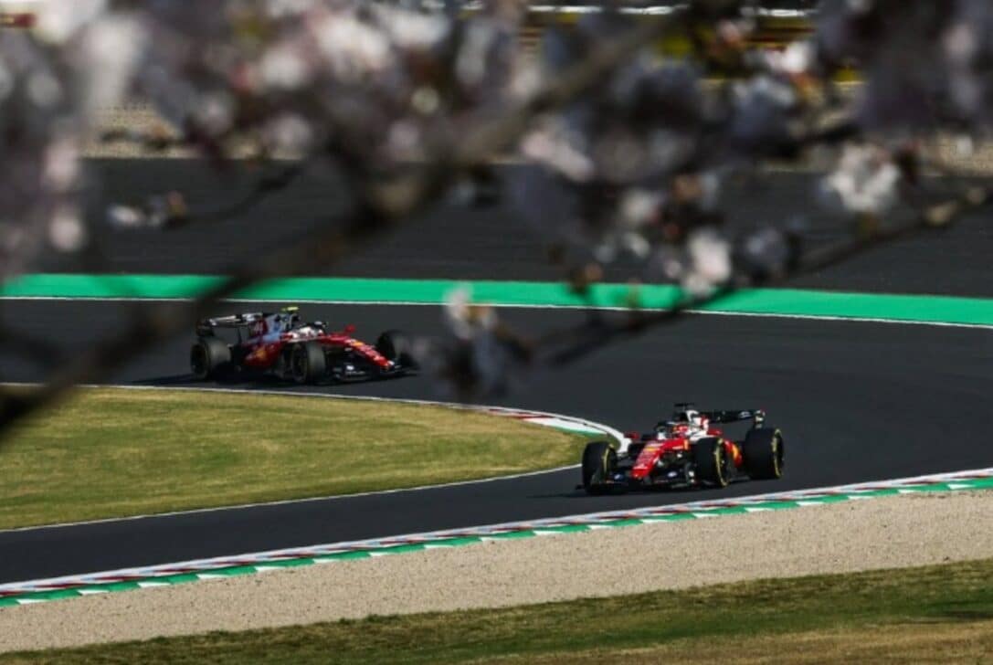 Hamilton e Leclerc - X.com/ Scuderia Ferrari HP