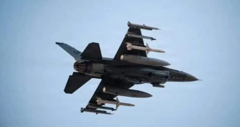 Jato F-16 dos Estados Unidos - Divulgação/Força Aérea dos EUA