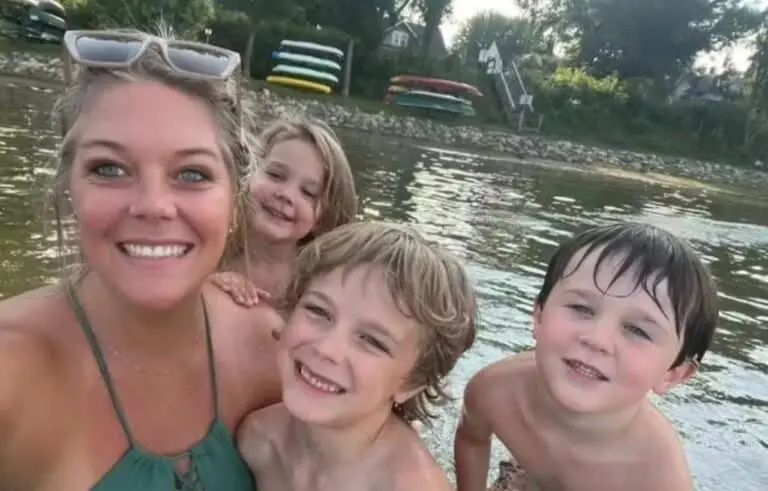 Jessi Pierce e os três filhos - Reprodução/ Instgram