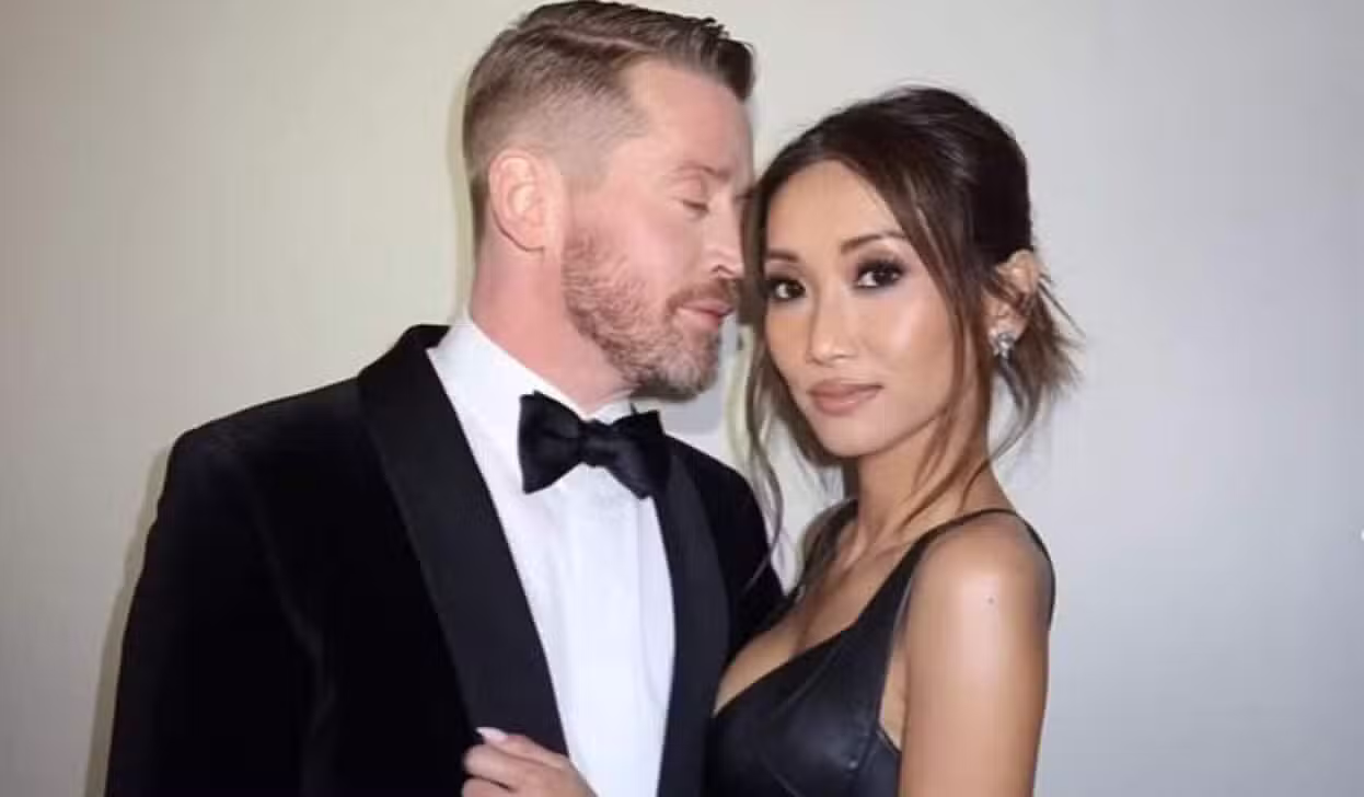 Macaulay Culkin e Brenda Song - @culkamania