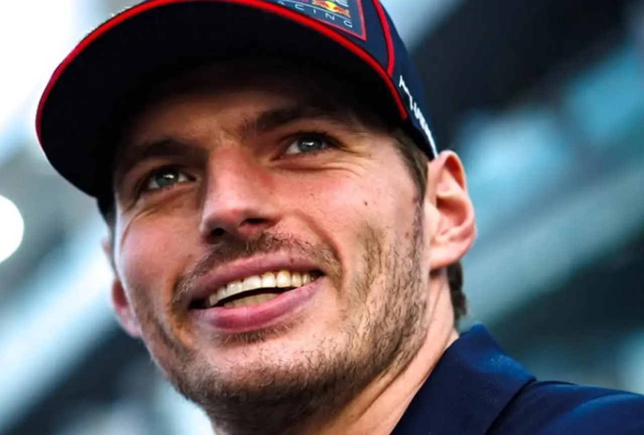 Max Verstappen - @maxverstappen1