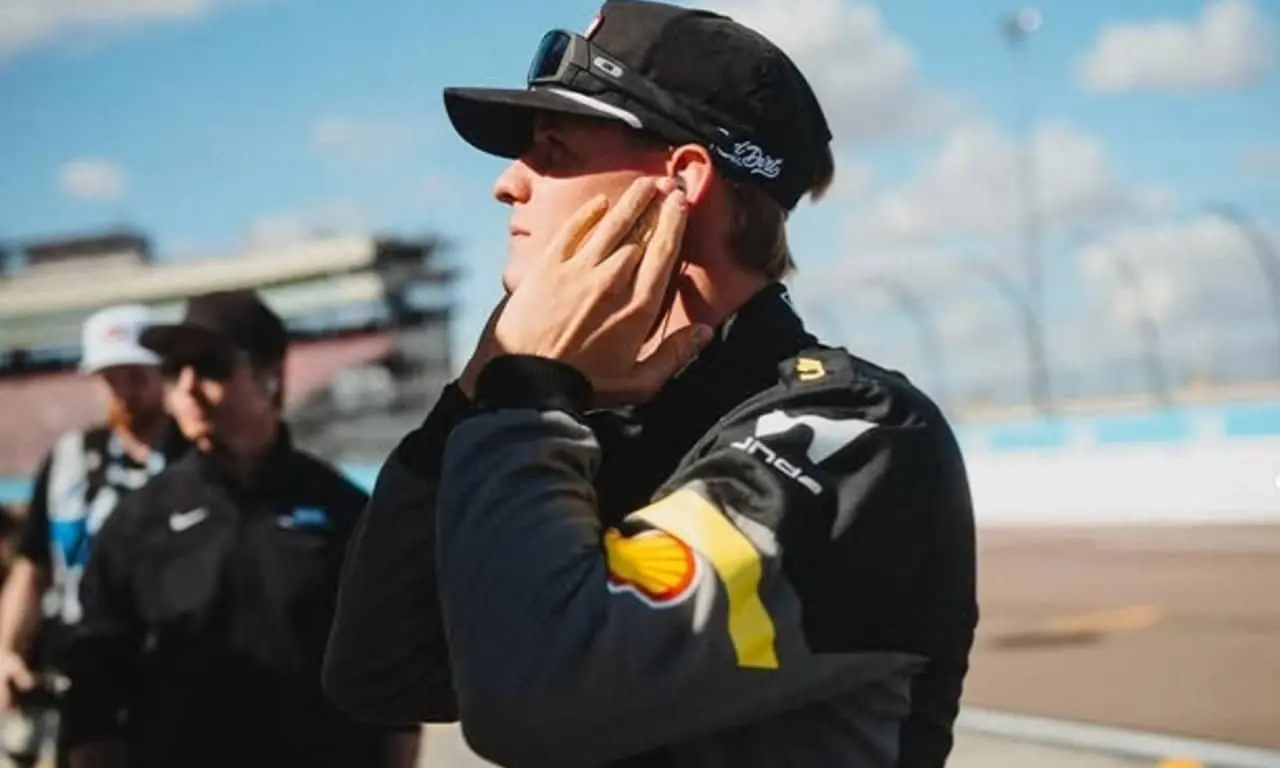 Mick Schumacher - @mickschumacher