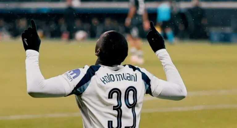 Randal Kolo Muani - X Tottenham