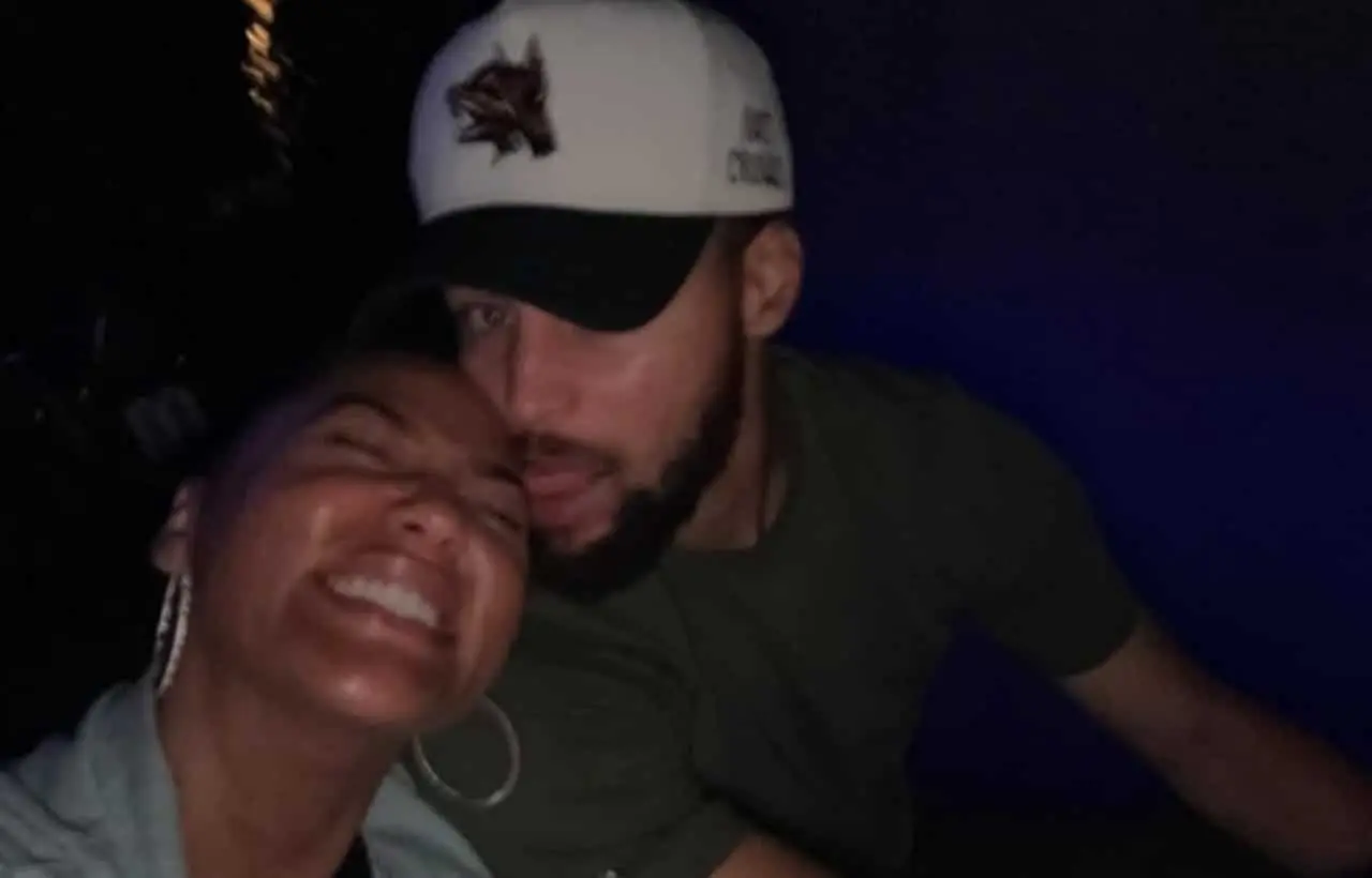 Stephen Curry e Ayesha - @stephencurry30