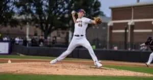 Pitcher Trey Yesavage ก้าวหน้าในการเตรียมตัวครั้งสำคัญสำหรับ Blue Jays ในการฝึกซ้อมช่วงฤดูใบไม้ผลิ