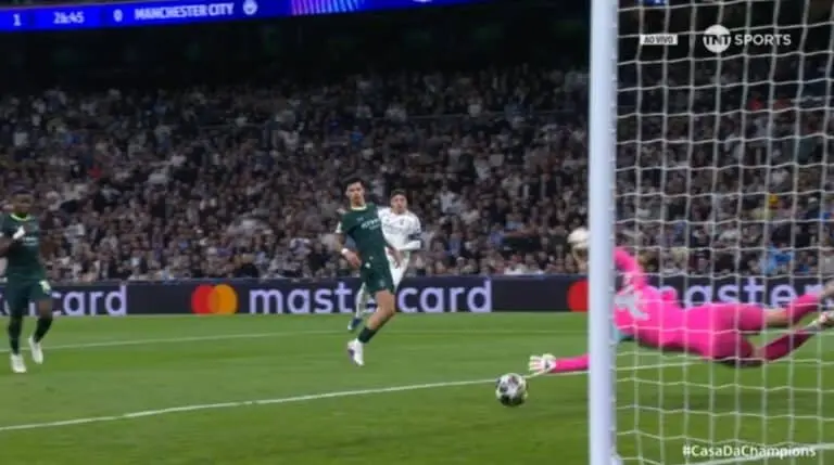 Valverde segundo golaço