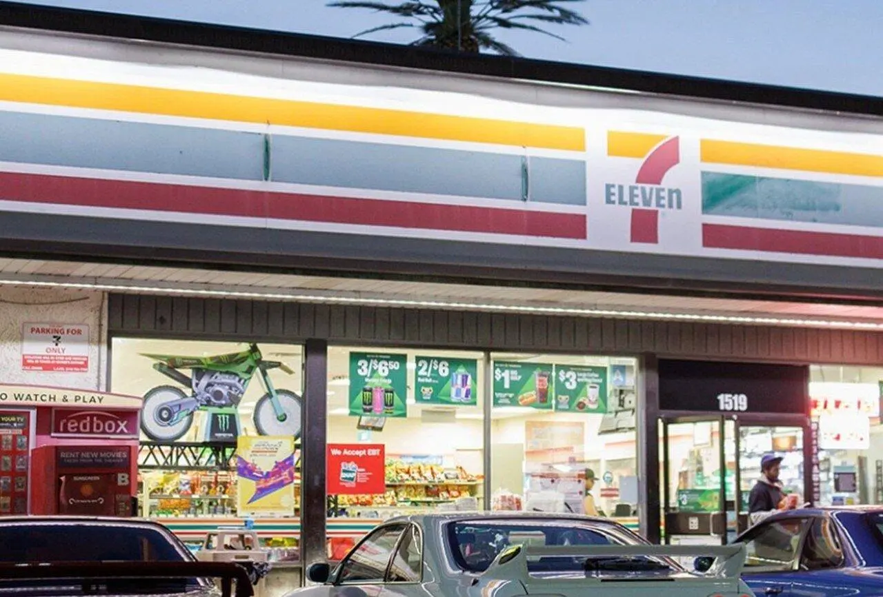 7-Eleven - X