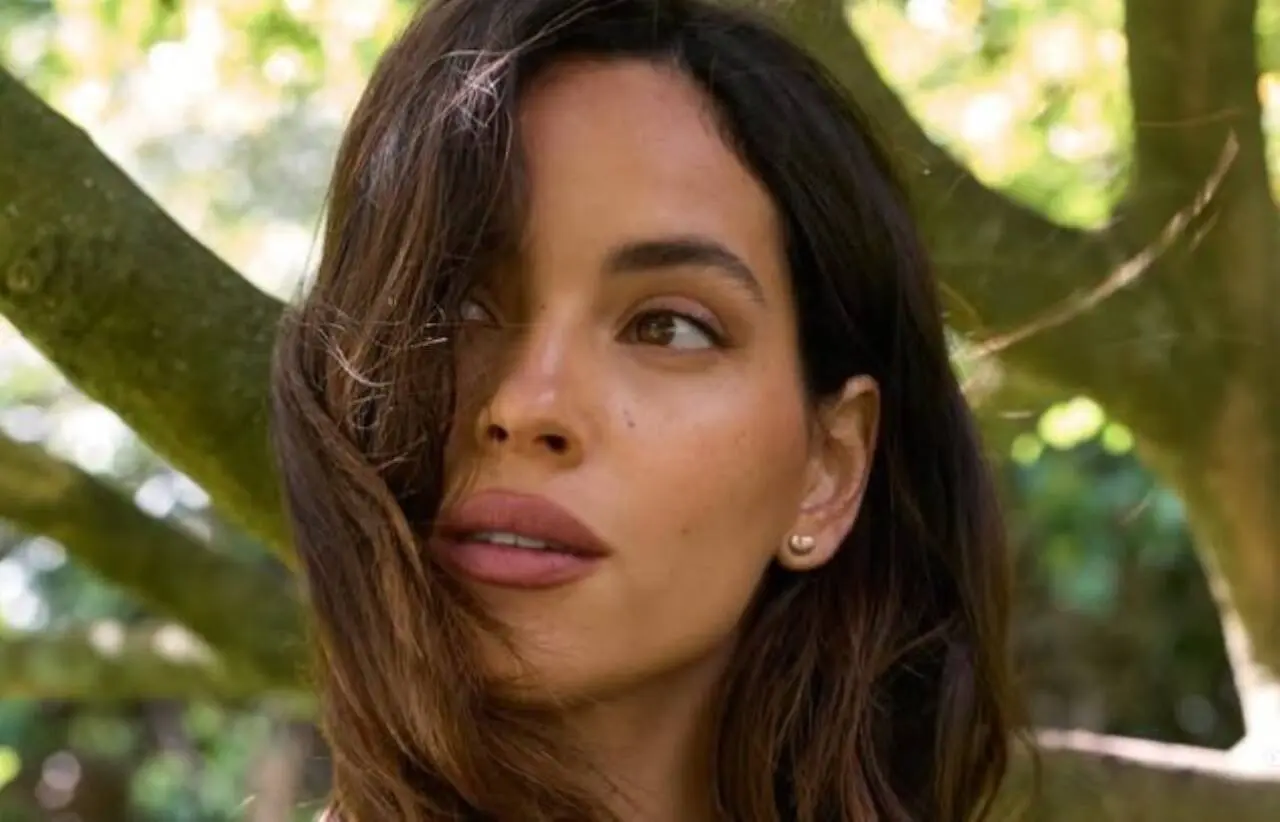 Adria Arjona