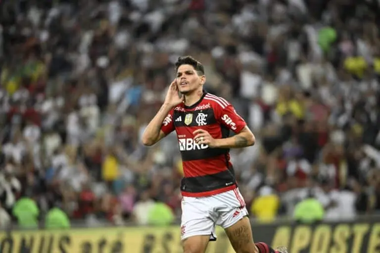 Ayrton Lucas