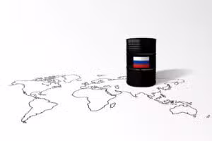 Exportações de petróleo da Rússia registram queda acentuada em abril devido a ataques ucranianos