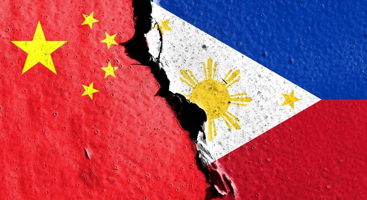 Bandeiras da China e Filipinas